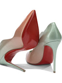 Christian Louboutin Chaussures à talons