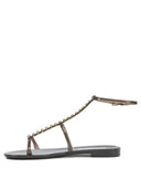 Menghi-sandalen