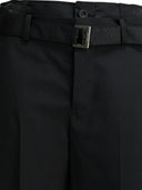 Oficjalne szorty Sacai „Sacai X Suiting”.