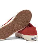 Baskets et chaussures à enfiler Superga