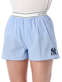 Pantaloncini sportivi e ricchi