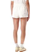Shorts sportivi e ricchi bianchi