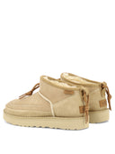 Ugg "Classic Ultra Mini Crafted Regenerate" enkellaarzen
