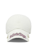 Balenciaga Truckerpet met "Blackletter Script".