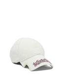 Balenciaga Truckerpet met "Blackletter Script".