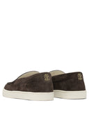 Brunello Cucinelli suède loafers met chevroneffect