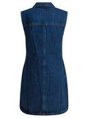 Selvportrett, kort denimkjole