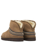 Botines Ugg "Classic Mini Crescent"
