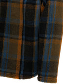 Tricots fabriqués par l'homme
