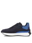 Baskets et slip-on Mc Queen