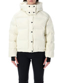 Abbigliamento del momento perfetto.... Bianco