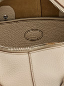 El bolso pequeño 'Bauletto T Case' de Tod.