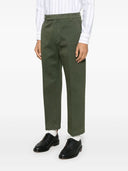 Thom Browne taps toelopende chino met middelhoge taille