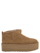 Ugg Ultra mini stivali classici con altopiano