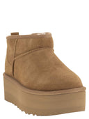 Ugg Ultra mini stivali classici con altopiano