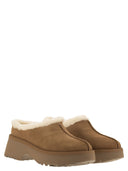 Ugg New Heights accogliente in pelle scamosciata sabot
