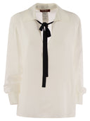 Chemisier de soie max mara studio ubicato avec cravate