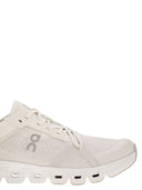 Auf Cloud x 4 Turnschuhen