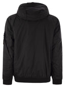 Chaqueta de nylon reciclado ligero de Stone Island