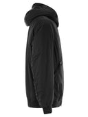 Chaqueta de nylon reciclado ligero de Stone Island