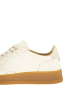 Autry Medalist Low Leather Sneakers With Gum Sole