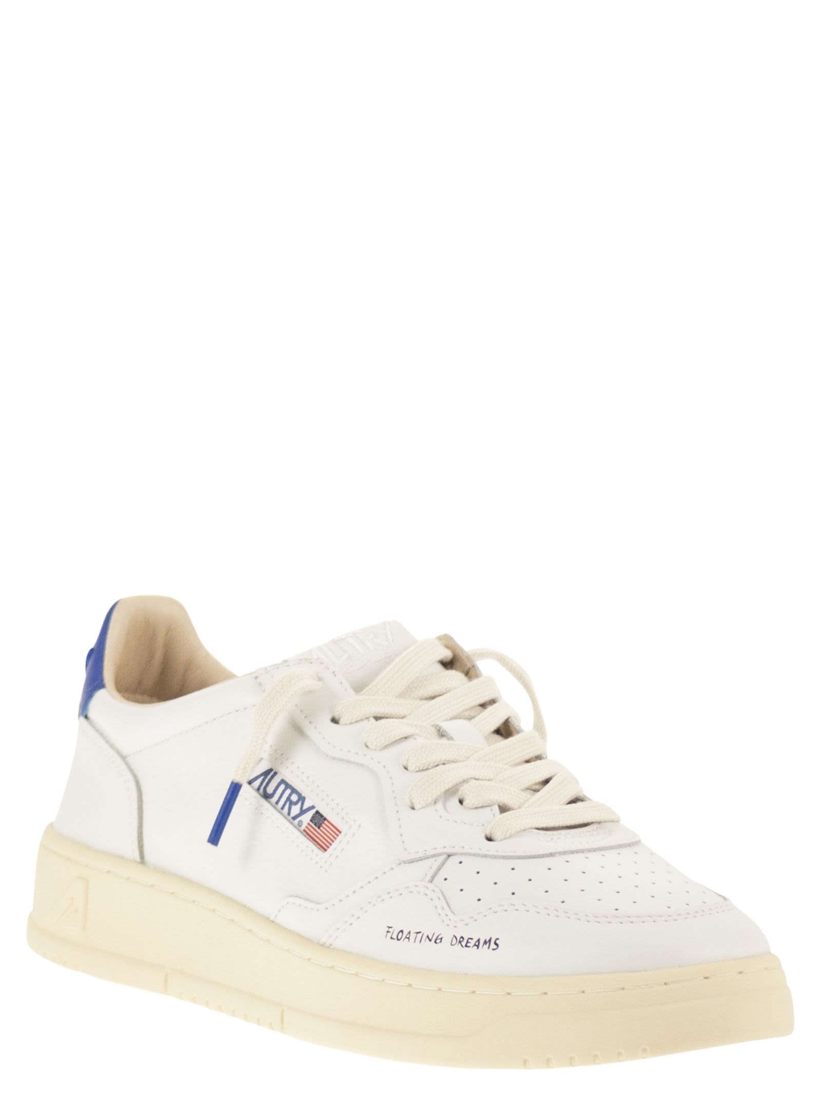 Autry Medalist Low Leather Sneakers With Embossed Logo
