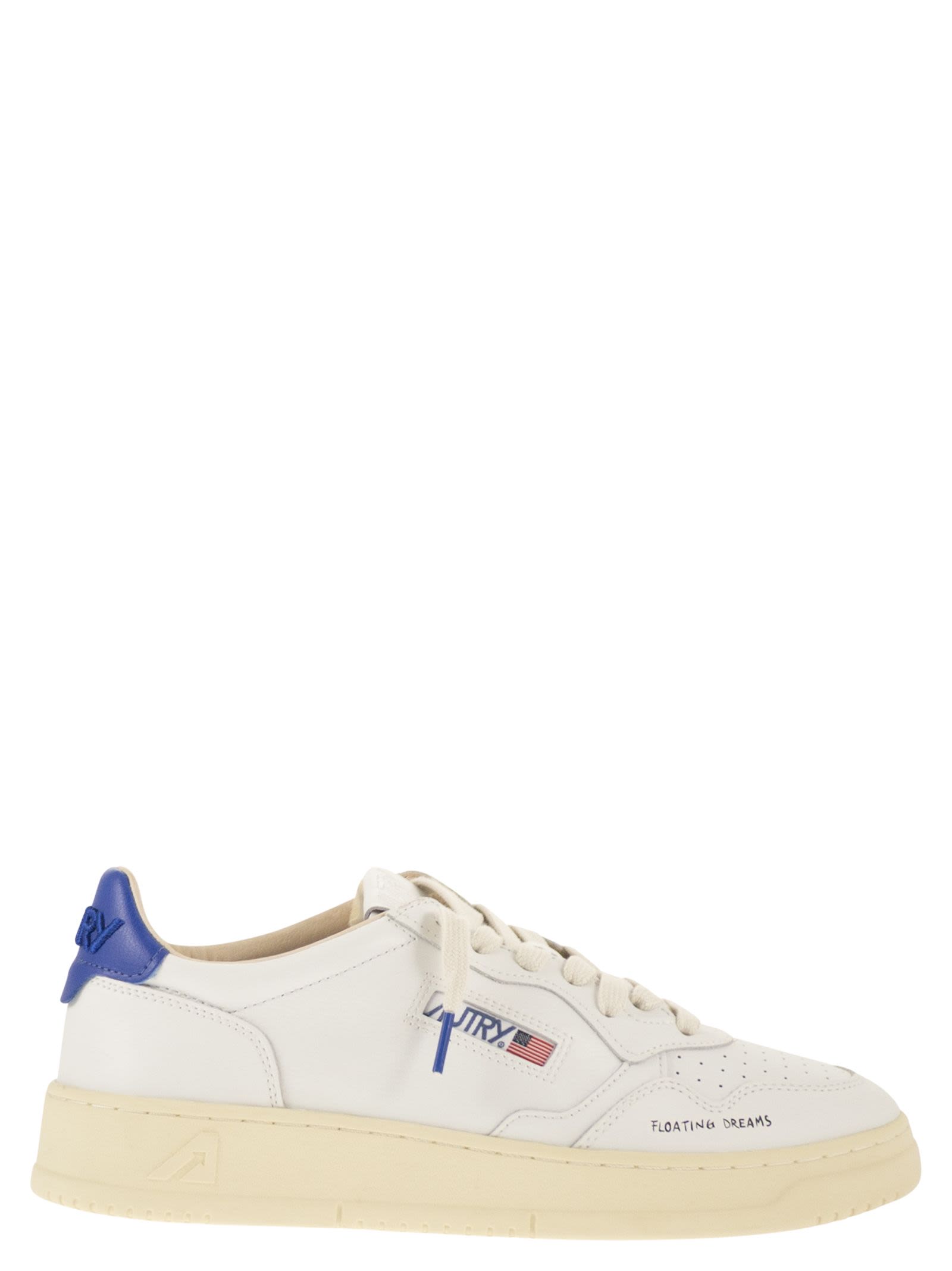 Autry Medalist Low Leather Sneakers With Embossed Logo