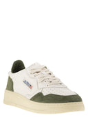 Medalista Autry Low Sneakers in Kozy i zamsz