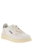 Autry Medalist Low Leather Sneakers