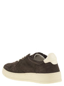 Autry Medalist Low Suede Sneakers