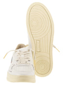Autry Medalist Low Leather Sneakers With Embossed Logo