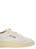 Autry Medalist Low Leather Sneakers With Embossed Logo