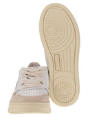 Autry -medalist med lavt læder og ruskind sneakers
