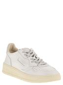 Autry Medalist Low Leather Sneakers