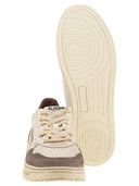Autry Super Vintage Leather Sneakers