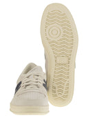 New Balance T500 sneakers