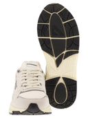 Zapatillas Autry Hyperway de ante y malla