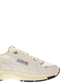 Zapatillas Autry Hyperway de ante y malla