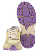 Baskets Autry Hyperway en daim et en mesh