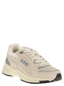 Autry Hyperway Sneakers