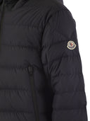 Moncler Chambeyron Short Down Jacket met kap