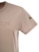 Moncler -Baumwoll -T -Shirt mit Ton auf dem Ton gestickten Logo
