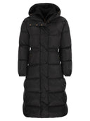 Moncler Chamer Long Down Jacket met kap en wolafwerking