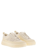 Moncler Moncler Altive Suede y Nubuck Leather Trainer