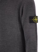 Stone Island Crew Skiewek z żebrowymi krawędziami