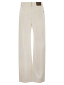 Pantaloni sciolti contemporanei di Brunello Cucinelli in denim tinto