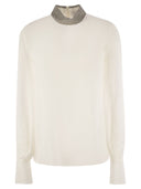 Brunello cucinelli seda crepe de chine blusa con joya para el cuello