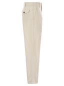 Brunello Cucinelli Pleated Chino Trousers In Cotton Canvas And Linen