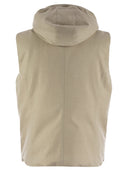 Giacca senza maniche Brunello Cucinelli in flanella di lana di membrana con cappuccio staccabile