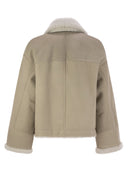 Brunello Cucinelli omkeerbare fuzzy shearling bovenkleding met sieraden